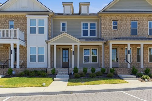 140 Nearwater Pl, Hendersonville, TN, 37075-3279 | Card Image