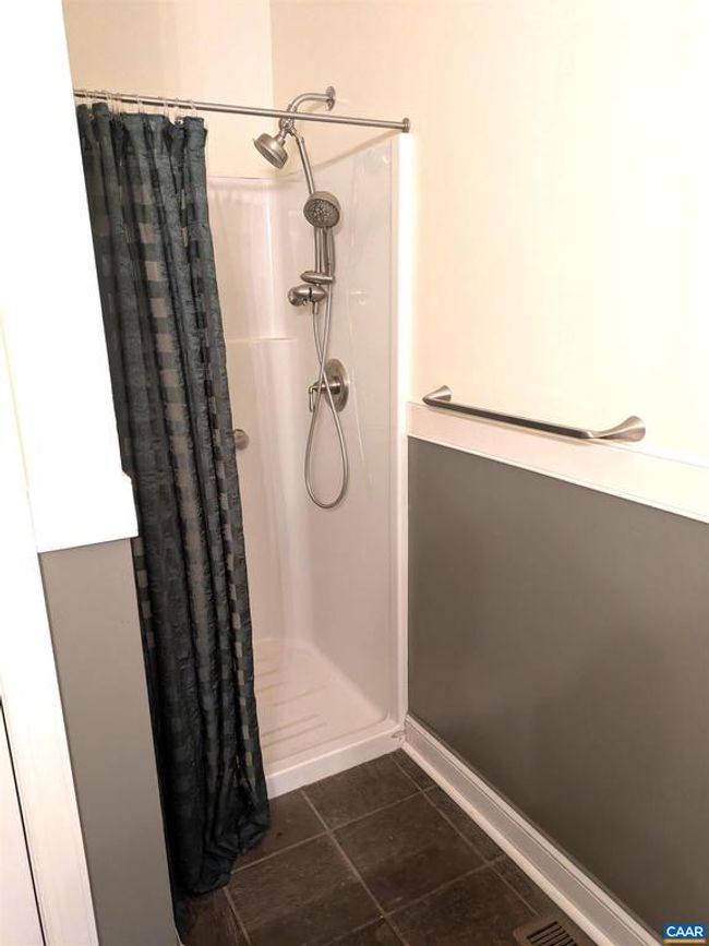 5205 W Hoover Rd, House other with 4 bedrooms, 4 bathrooms and null parking in REVA VA | Image 29