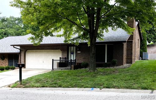 310 Northcrest Dr, Collinsville, IL, 62234-4744 | Card Image
