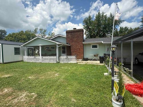 100 Ivy Ln, Hartford City, IN, 47348-1033 | Card Image