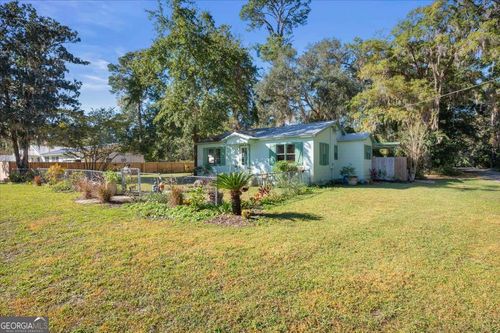 300 Colson Ave, Woodbine, GA, 31569-3578 | Card Image