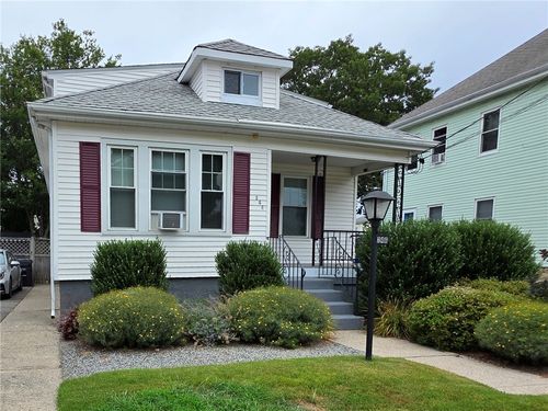 246 Vine St, Pawtucket, RI, 02861-2618 | Card Image