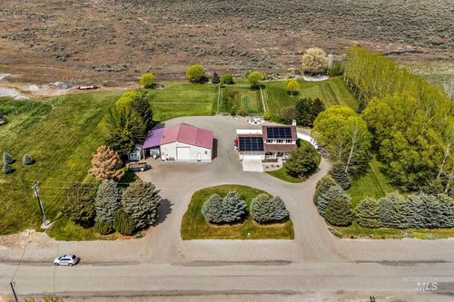 12 W W Huyser Dr, Shoshone, ID, 83352-5257 | Card Image