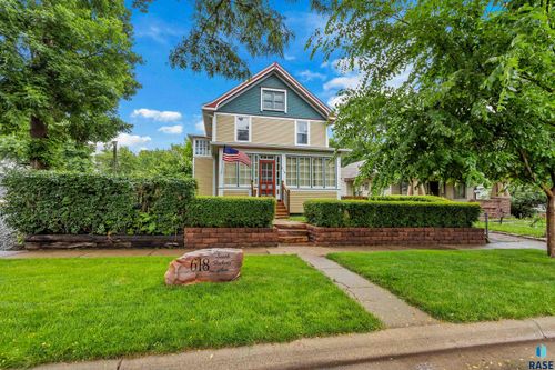 618 S Dakota Ave, Sioux Falls, SD, 57104-4812 | Card Image