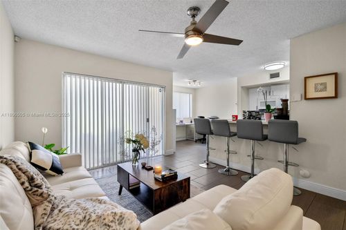 apt-118-2640 S University Dr, Davie, FL, 33328-1475 | Card Image