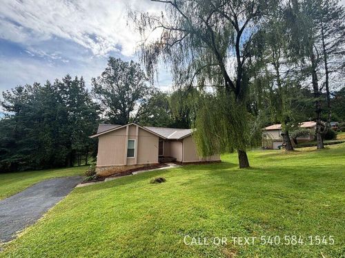 6421 Orchard View Ln, Roanoke, VA, 24018-7635 | Card Image