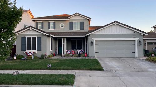 1984 Greenfield Dr, Turlock, CA, 95382-8660 | Card Image
