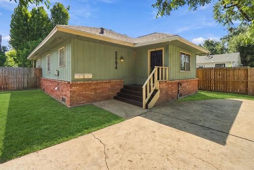 2804 Arlington St, Houston, TX, 77008-2230 | Card Image