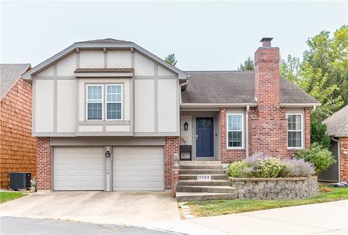 11108 Delmar Ct, Leawood, KS, 66211-1737 | Card Image