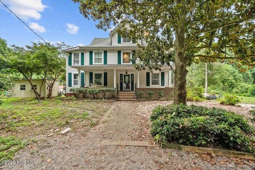 145 Park Hill Rd, Southern Pines, NC, 28387-2315 | Card Image