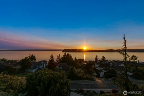 10413 66th Pl W, Mukilteo, WA, 98275-4561 | Card Image