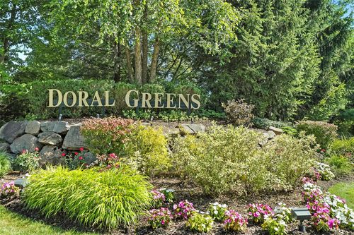 5 Arrowwood Cir, Rye Brook, NY, 10573-5402 | Card Image