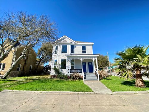 down-2001 29th St, Galveston, TX, 77550-7709 | Card Image