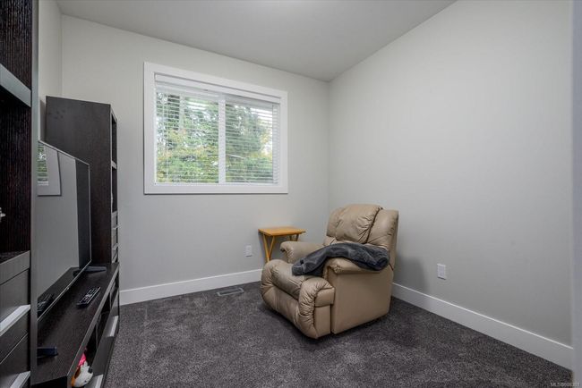 2339 York Cres, House other with 4 bedrooms, 3 bathrooms and 4 parking in Nanaimo BC | Image 11