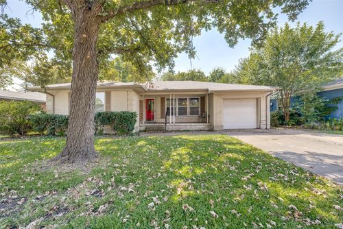 1706 W College St, Sherman, TX, 75092-5320 | Card Image