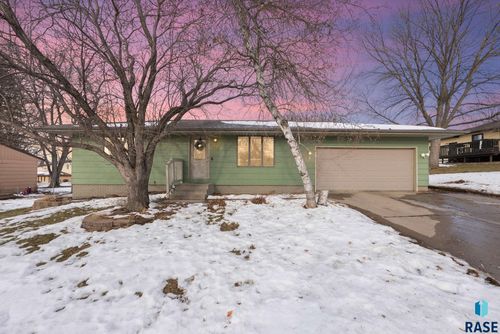 1905 S Fox Trl Trail, Sioux Falls, SD, 57103 | Card Image