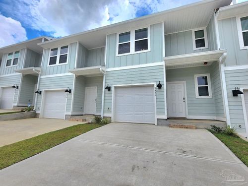 9436 Nature Creek Ln, Pensacola, FL, 32526-4597 | Card Image