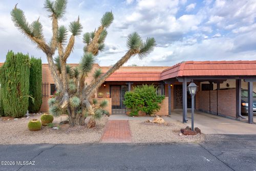 645 S Los Rubies Cir, Green Valley, AZ, 85614-2316 | Card Image