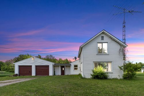 8938 Gibson Ave, Lake, MI, 48632-9135 | Card Image