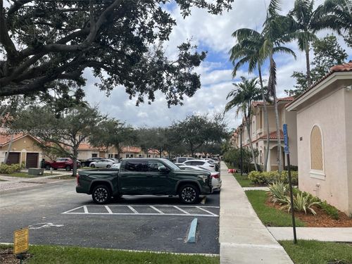 8831 S Isles Cir, Tamarac, FL, 33321-4439 | Card Image