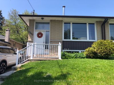 1340 Cedar St, Home with 4 bedrooms, 2 bathrooms and 4 parking in Oshawa ON | Image 2