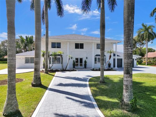 11824 Green Oak Dr, Davie, FL, 33330-1912 | Card Image