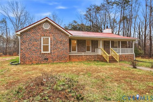 303 Dry Bridge Road, Farmville, VA, 23901 | Card Image