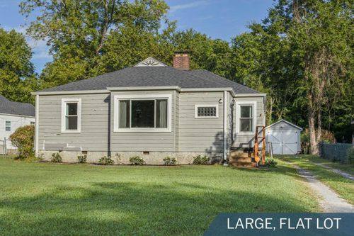 303 Shawnee Trl, Chattanooga, TN, 37411-3201 | Card Image