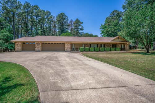 1717 W Lake Dr, Gladewater, TX, 75647-3209 | Card Image