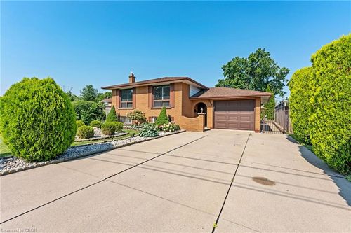 299 Eastdale Blvd, Stoney Creek, ON, L8E3W9 | Card Image