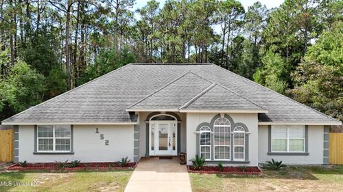 152 Sycamore Dr, Pass Christian, MS, 39571-2313 | Card Image