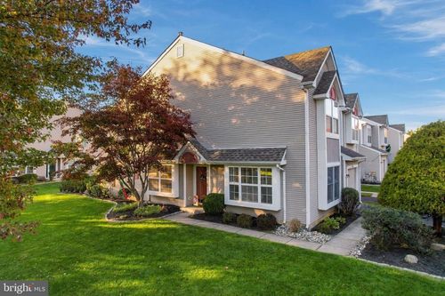 311 Sequoia Dr, NEWTOWN, PA, 18940-9277 | Card Image