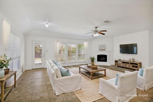 10125 Horseshoe Ln, McKinney, TX, 75072-3344 | Card Image