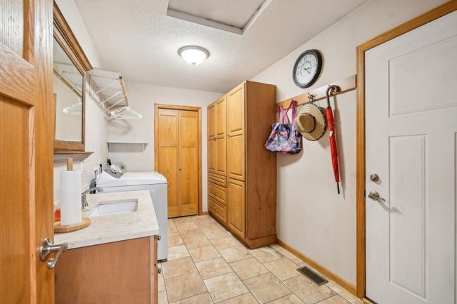 39-web-or-mls-Prairie Grass Dr-1006-037.jpg | Image 39