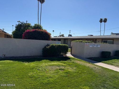 10619 W Coggins Dr, Sun City, AZ, 85351-3418 | Card Image