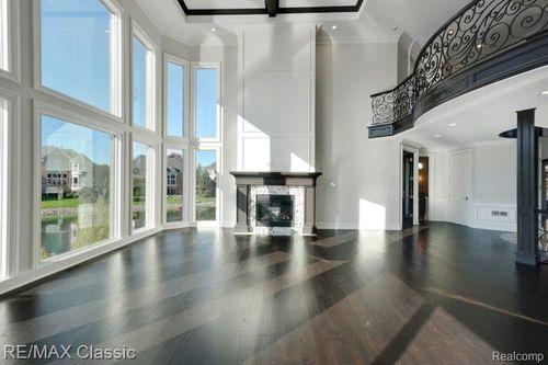 2673 Pine Bluffs Ct, Highland, MI, 48357-4255 | Card Image