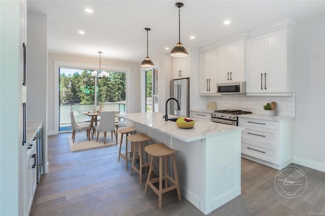 109 - 1217 Manzanita Pl, House other with 4 bedrooms, 4 bathrooms and 4 parking in Nanaimo BC | Image 4