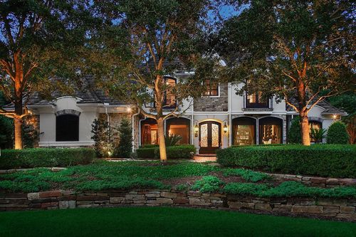 14 N Palmiera Cir, The Woodlands, TX, 77382-2801 | Card Image