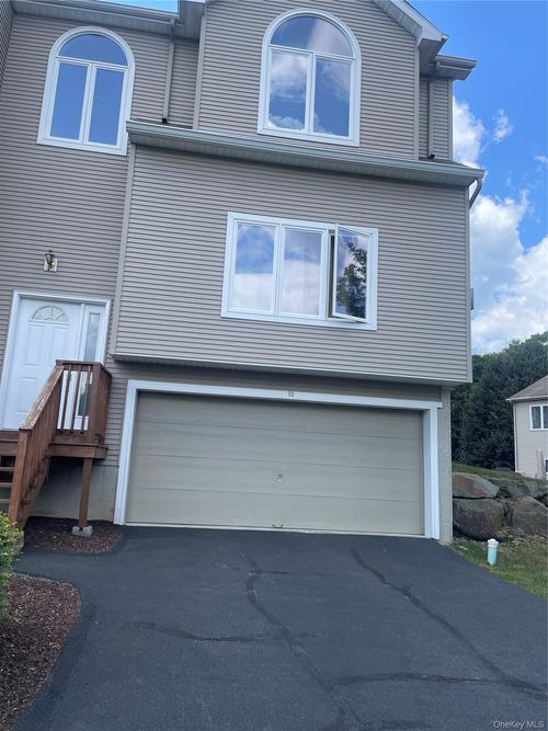 10 Rockridge Drive, Woodbury, NY, 10930 | Card Image