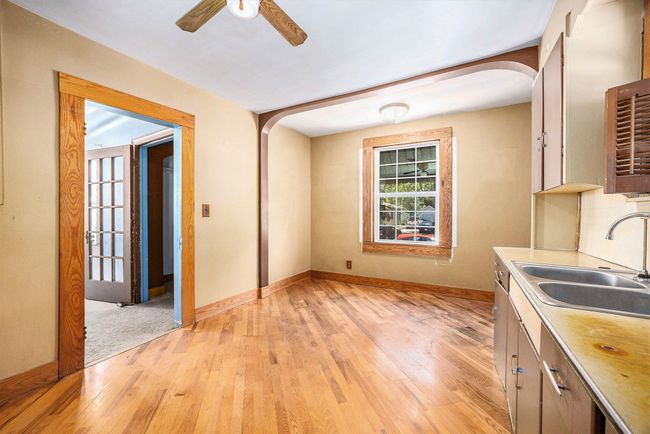 237 Holly St Sw, House other with 3 bedrooms, 1 bathrooms and null parking in Wyoming MI | Image 4