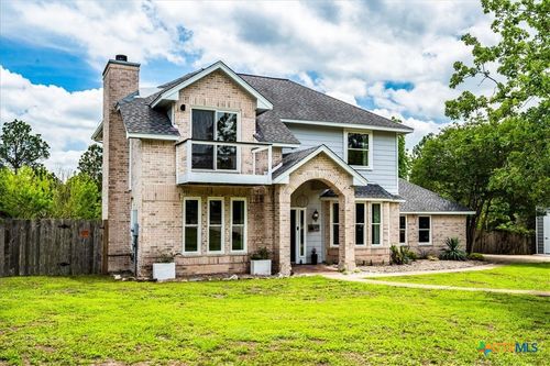 171 Pin Oak Xing, Elgin, TX, 78621-5584 | Card Image