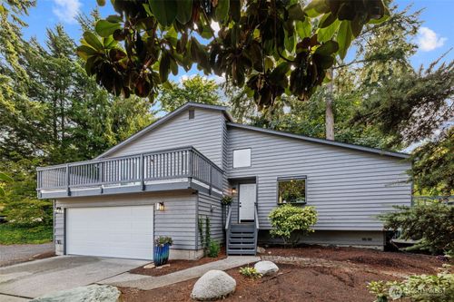 10008 50th Pl W, Mukilteo, WA, 98275-4220 | Card Image