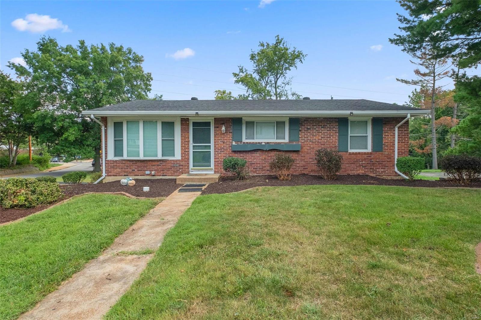 Auber Dr, Ballwin, MO 63011