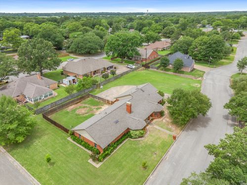 163 Granada Sq, Canton, TX, 75103-2716 | Card Image