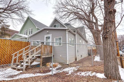 1879 St John St, Regina, SK, S4P1S1 | Card Image