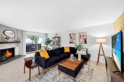 104-15020 Victory Blvd, Van Nuys, CA, 91411-1620 | Card Image