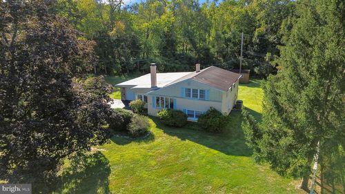 28 Elbow Ln, Lansdale, PA, 19446-3232 | Card Image
