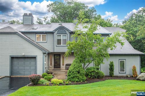 15 Fair Ridge Ct, Wayne, NJ, 07470-2467 | Card Image