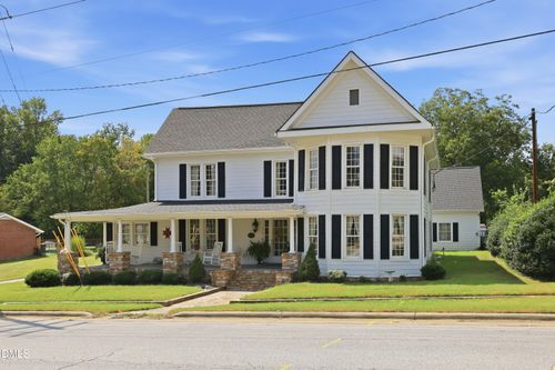 119 N College St, Youngsville, NC, 27596-9429 | Card Image