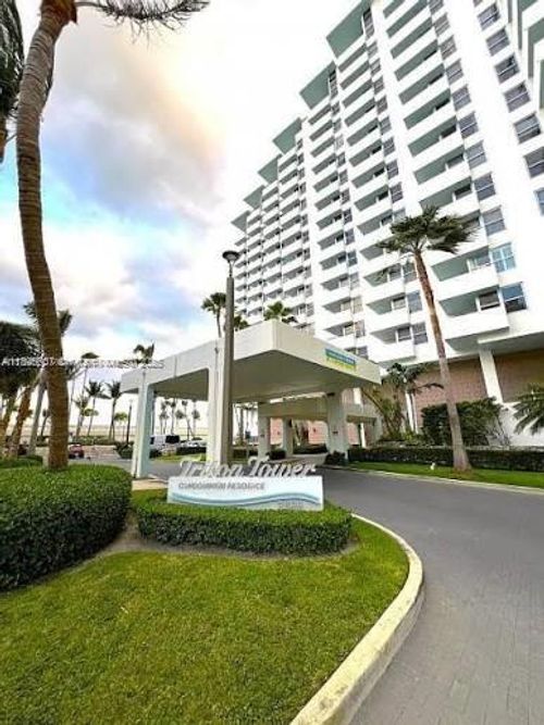 apt-1746-2899 Collins Ave, Miami Beach, FL, 33140-4460 | Card Image